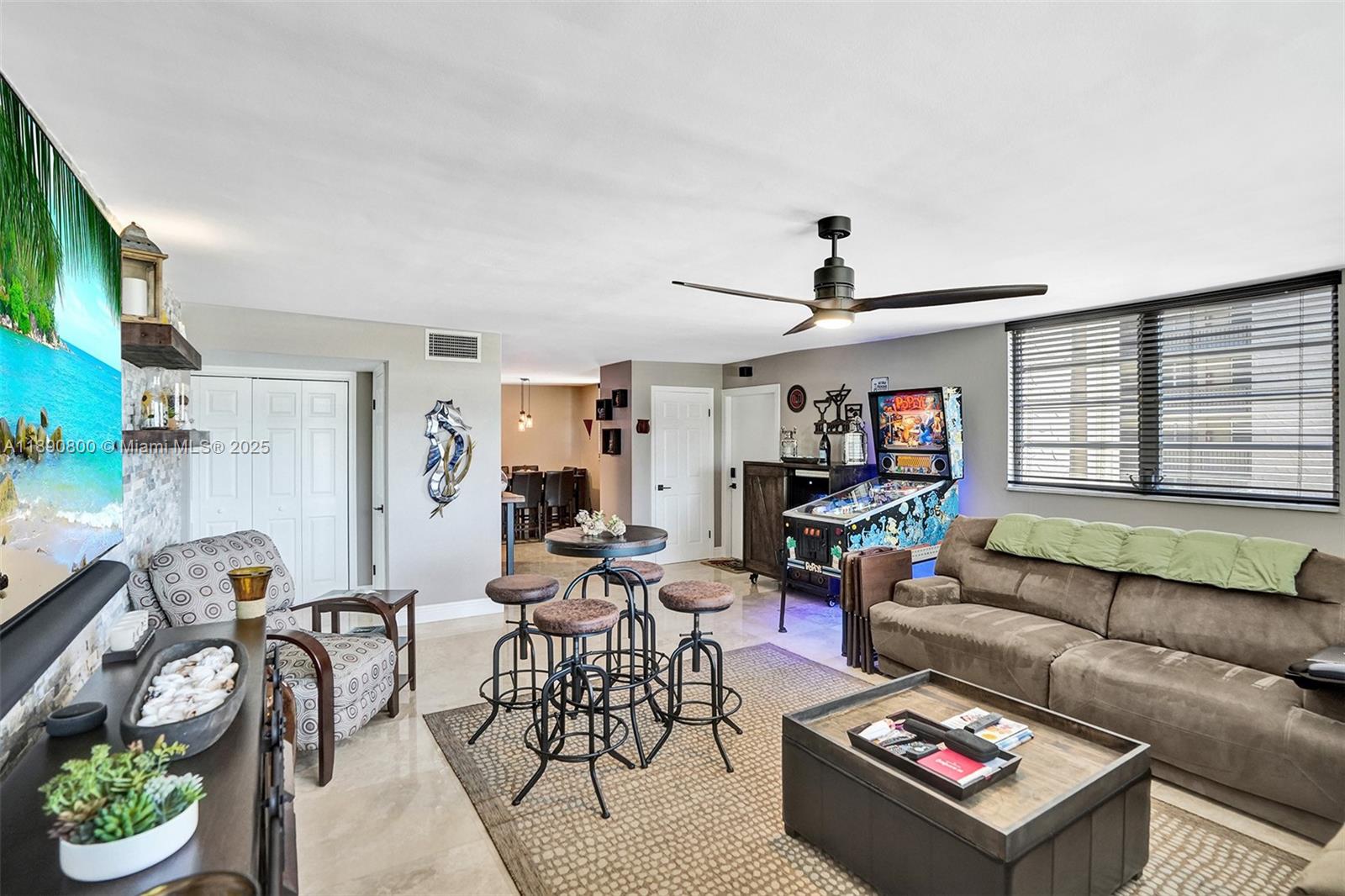 TELSTAR CONDOMINIUM INC - Residential Lease