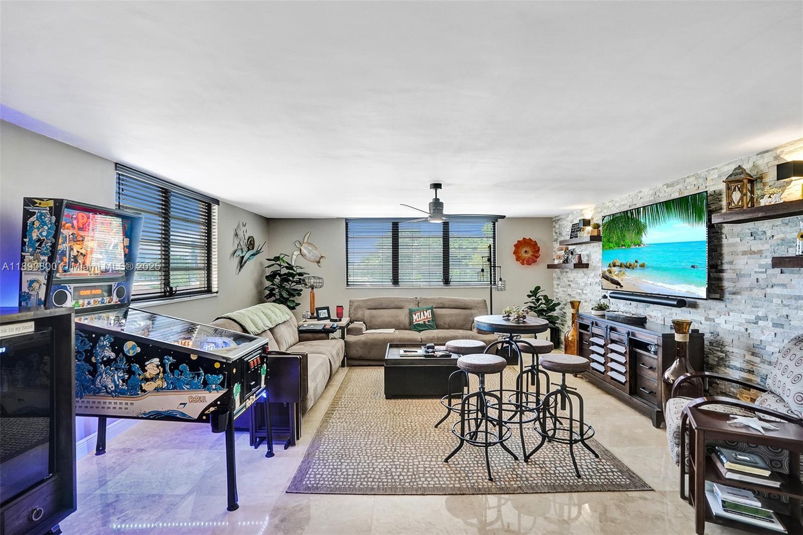 TELSTAR CONDOMINIUM INC - Residential Lease