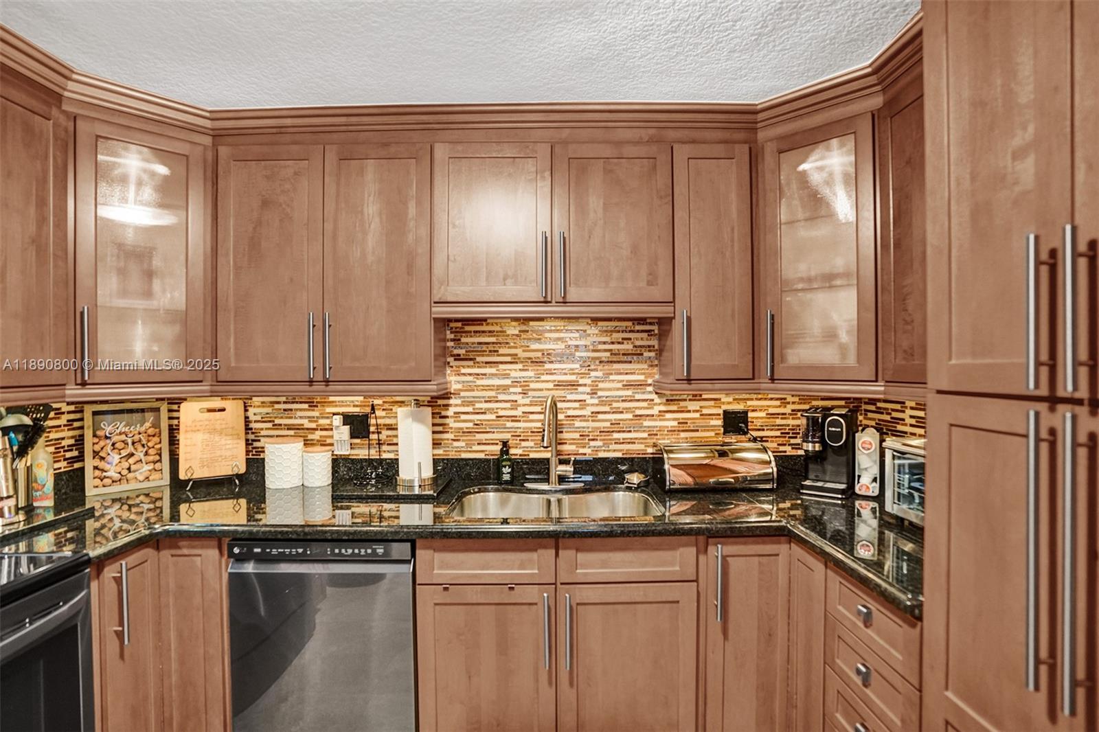 TELSTAR CONDOMINIUM INC - Residential Lease