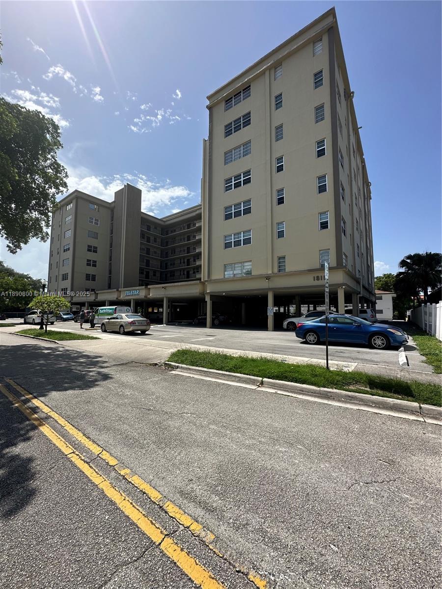 TELSTAR CONDOMINIUM INC - Residential Lease