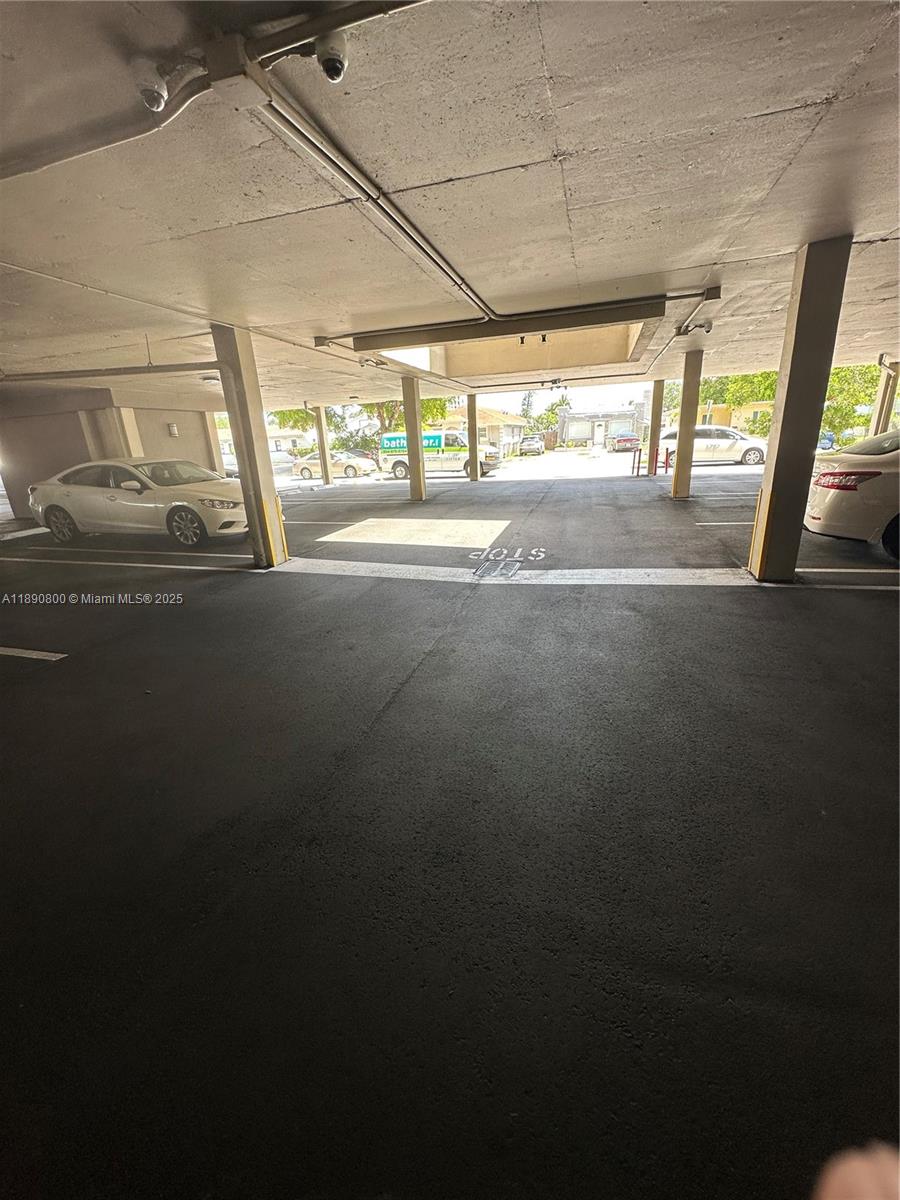 TELSTAR CONDOMINIUM INC - Residential Lease