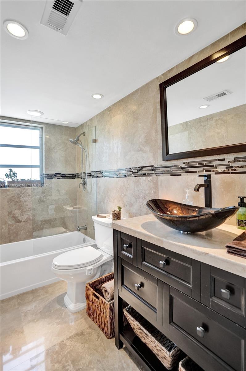TELSTAR CONDOMINIUM INC - Residential Lease