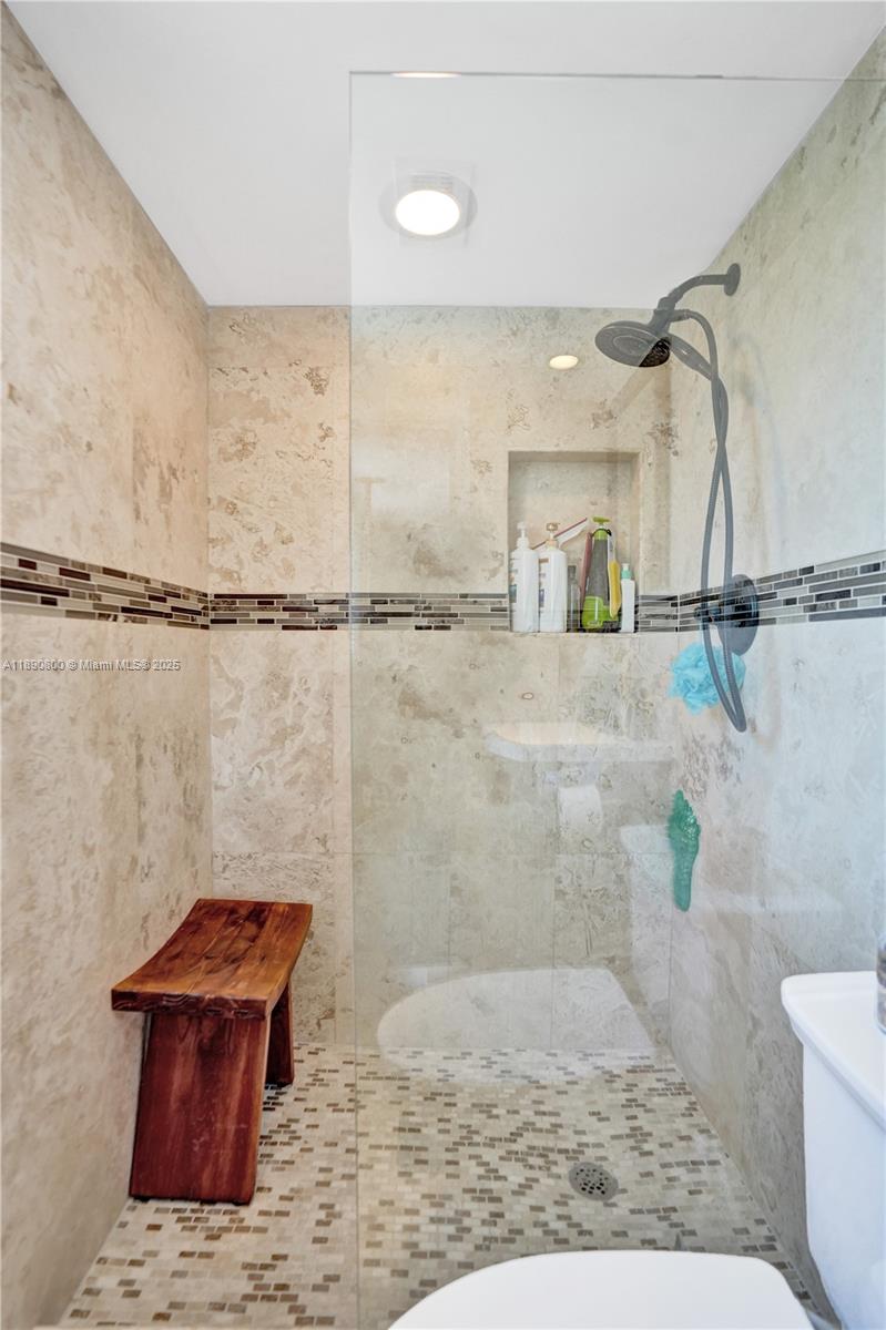 TELSTAR CONDOMINIUM INC - Residential Lease