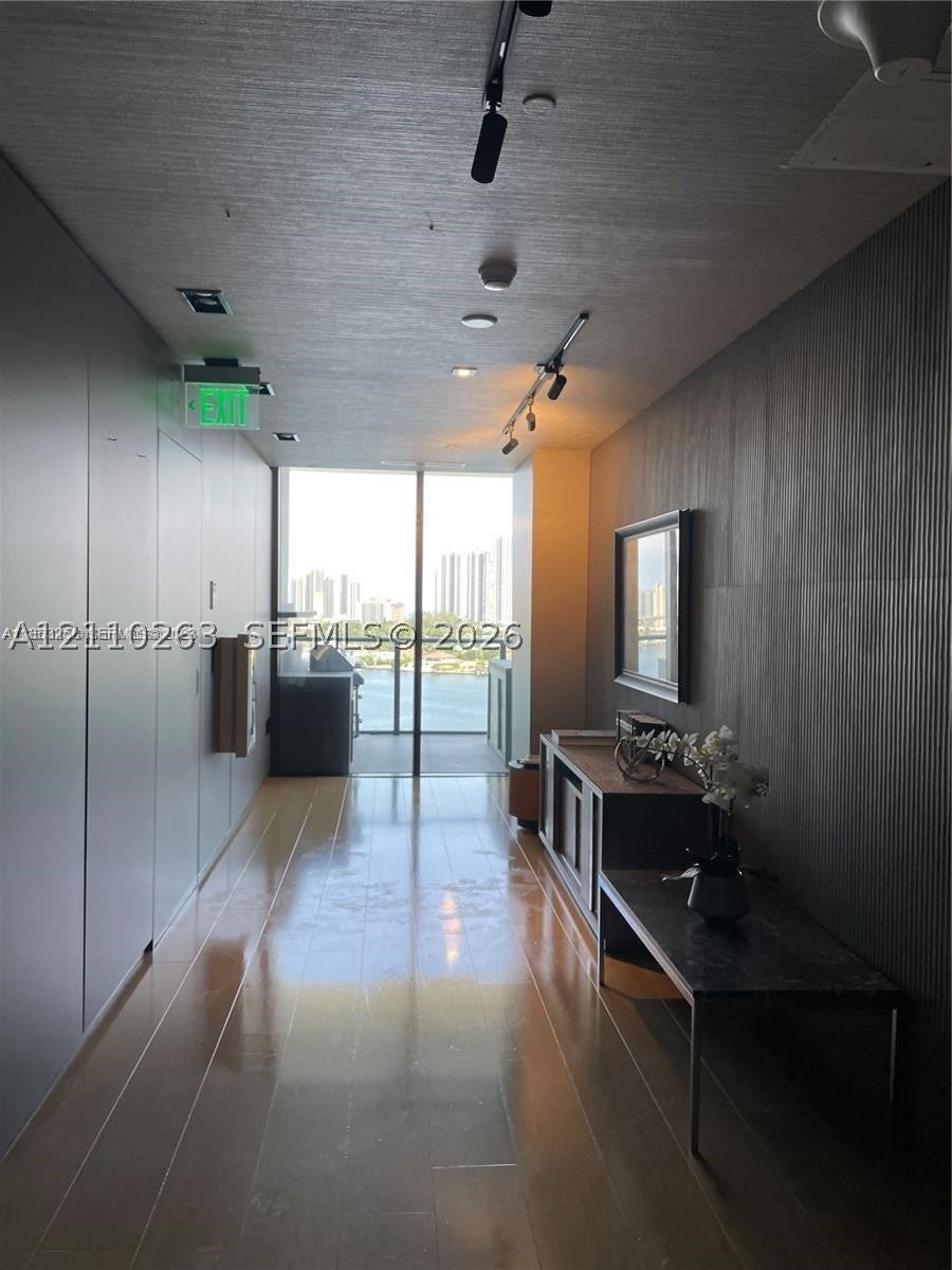 5500 Island Estates Dr 904