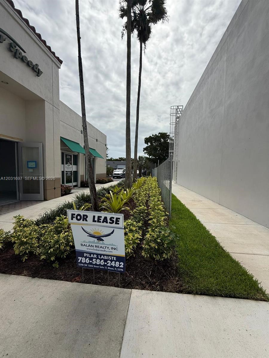 6155 E Miami Lakes Dr E 17A