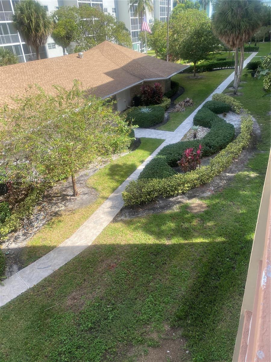 MEADOWBROOK TOWERS CONDO - Residential