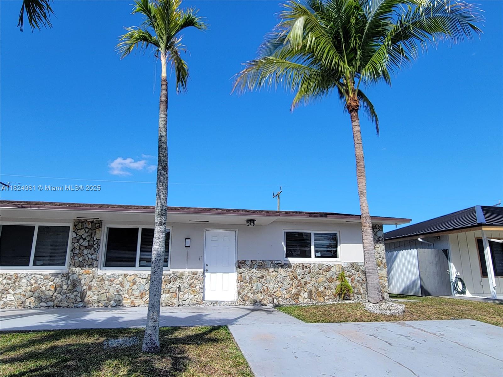 Very good Investment. Cozy Remodeled duplex property in the heart of Miramar. New Roof, New Windows & door. (hurricane proof). 2 Units: 3 Beds & 2 Bathroom each unit. Open space, Beautifull kitchens, Granite counter tops. Private Patio, laundry room in each unit. Separate parking space. Separate Water meter, Separate Power meter. Very good tenants. Contracts for 1 year.