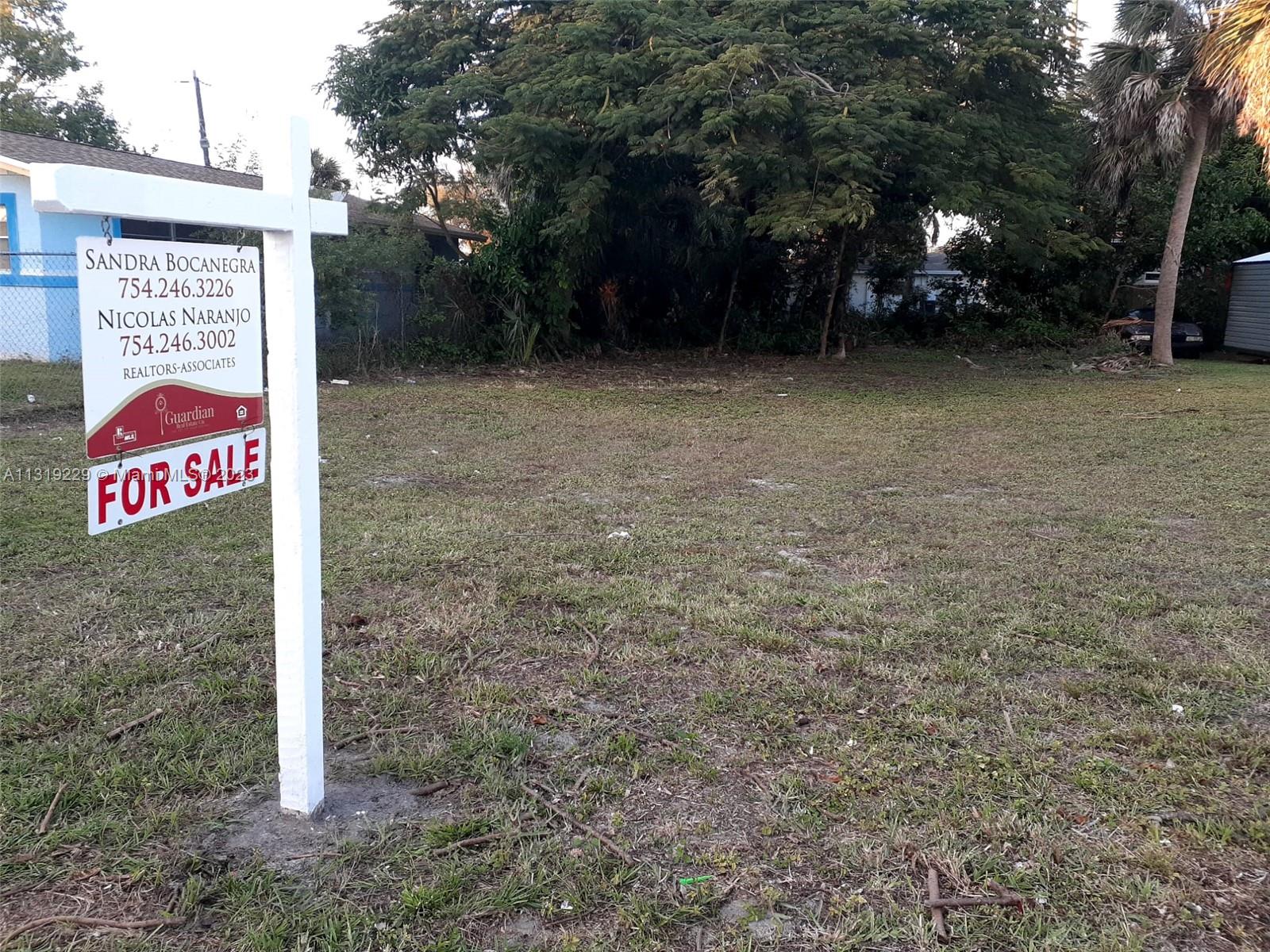 Perfect opportunity to develop your dream home on the desirable heart of Broward. This Residential land is surrounded by beautiful homes, close to Schools, Main roads, Restaurants, Grocery stores, cafes, shopping centers, Parks, approx 15 minutes to the beach and Ft Lauderdale airport