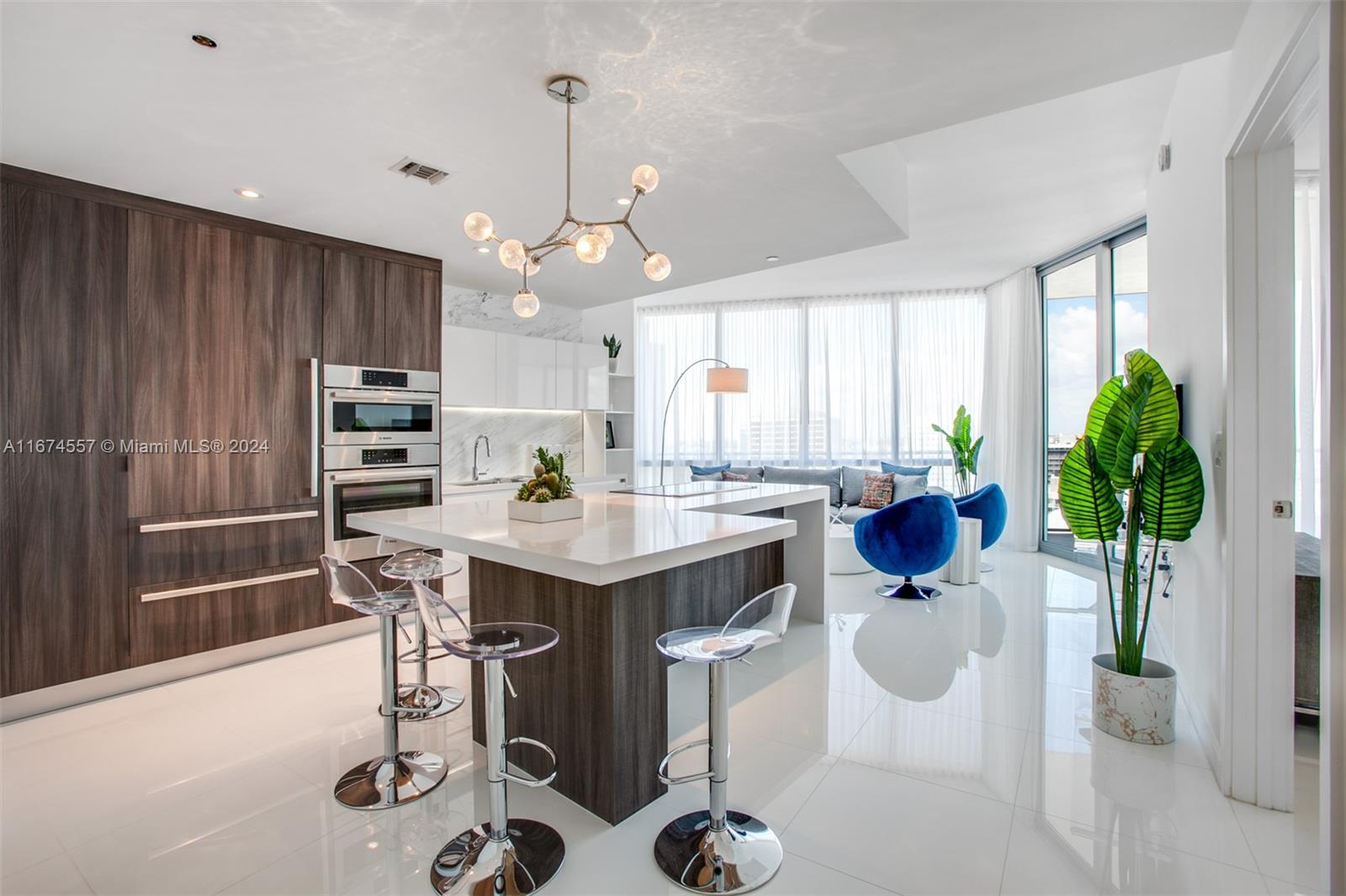 Paramount Miami Worldcente - Residential