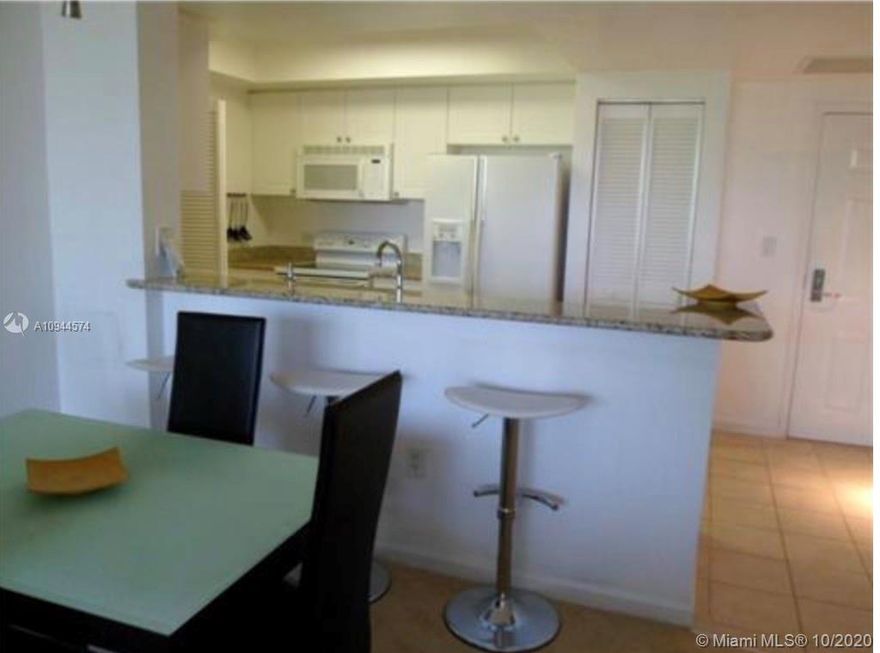 BRIGHT AND SPACIOUS APARTMENT IN MOVE IN CONDITION. THIS IS A 2-BEDROOM AND 2-FULL BATHROOMS WITH WASHER & DRYER IN THE UNIT. SPECTACULAR VIEW OF THE GOLF COURSE AND LAKE. GREAT CONDOMINIUM IN AVENTURA. PROPERTY ON TURNBERRY ISLES RESORT GOLF COURSE. BUILDING FEATURES: 24 HOURS FRONT DESK VALET, COVERED PARKING, TWO LEVEL GYM, PARTY, GAME AND STUDY ROOMS, BBQ AREA, AND MUCH MORE...5MN TO THE BEACH, ACROSS FROM THE FAMOUS AVENTURA MALL, WALKING DISTANCE TO MYRIAD OF RESTAURANTS, GULFSTREAM CASINO, MOVIES, SHOPS AND SYNAGOGUE. EASY TO SHOW.