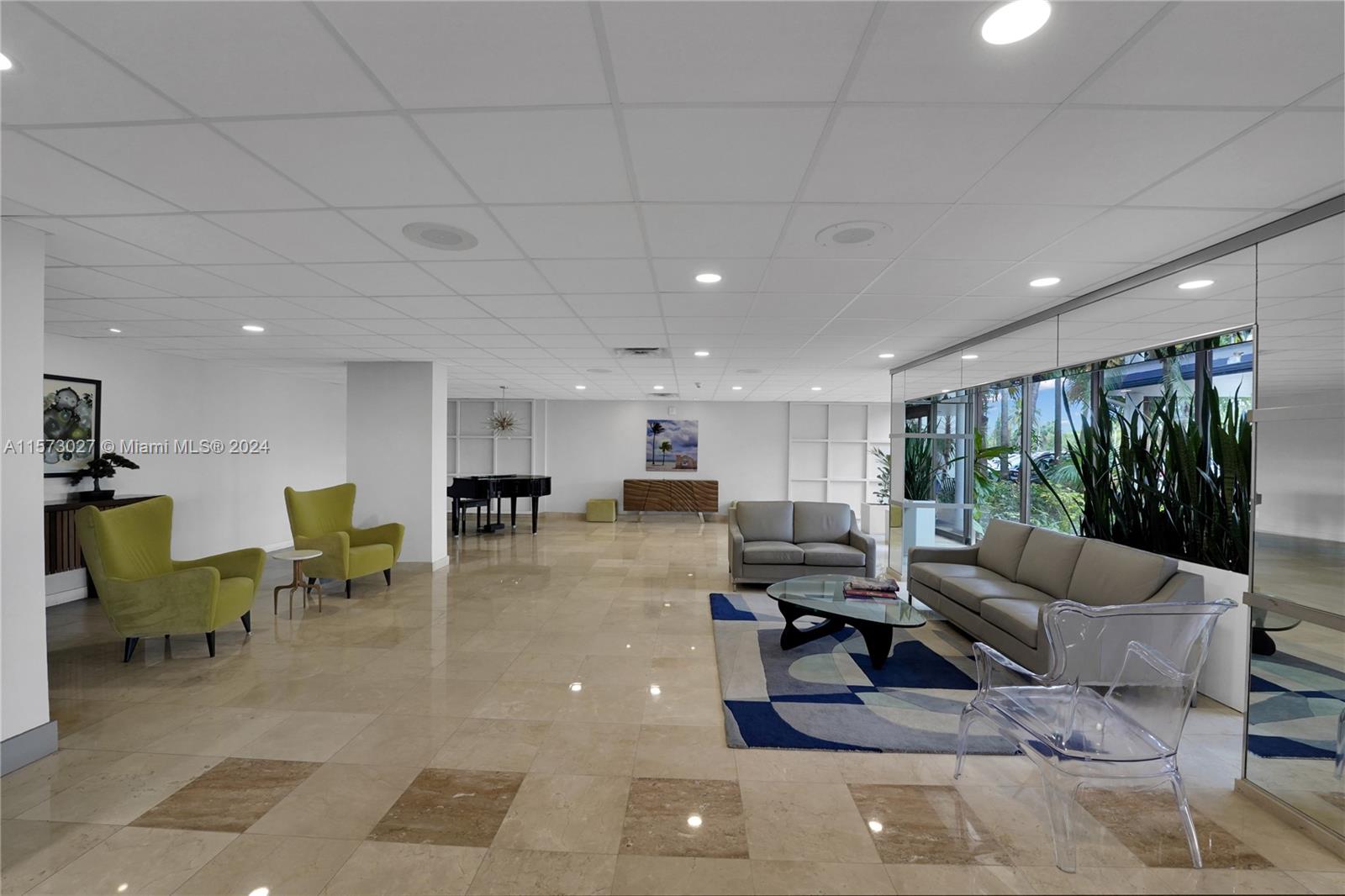 HILLCREST EAST NO 22 COND - Residential