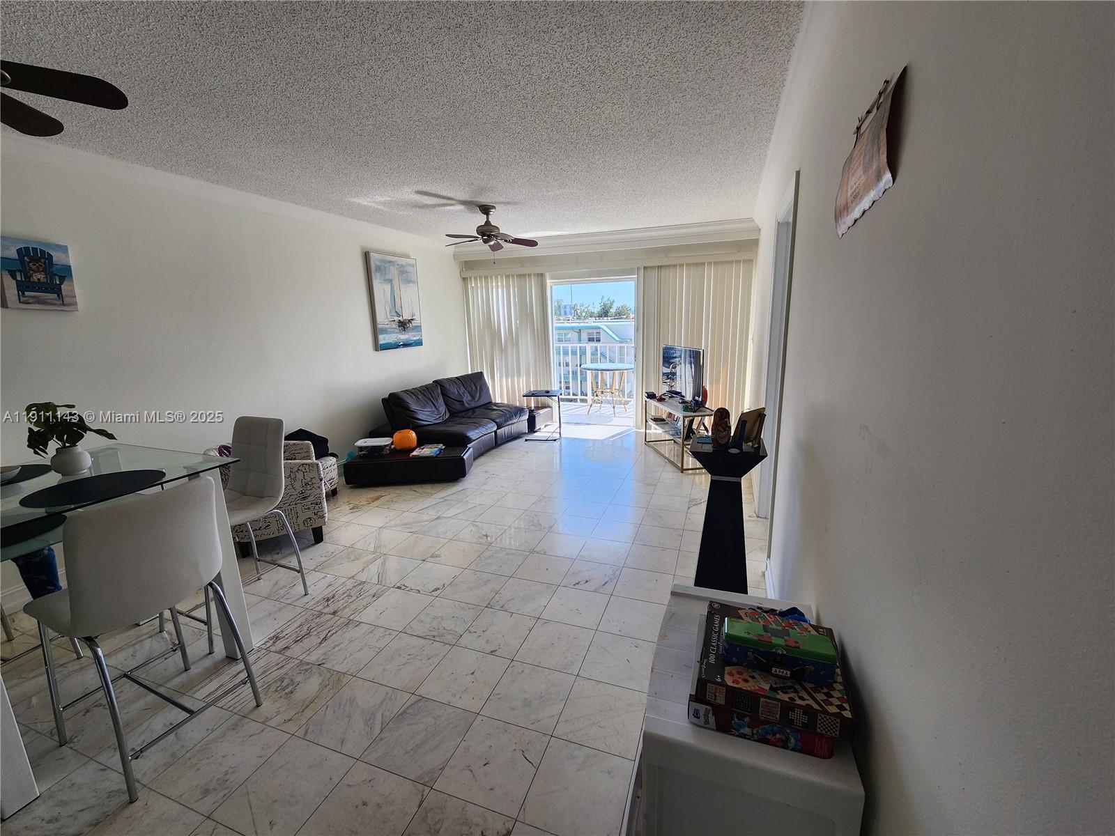 LA MAR BREEZE CONDO - Residential Lease