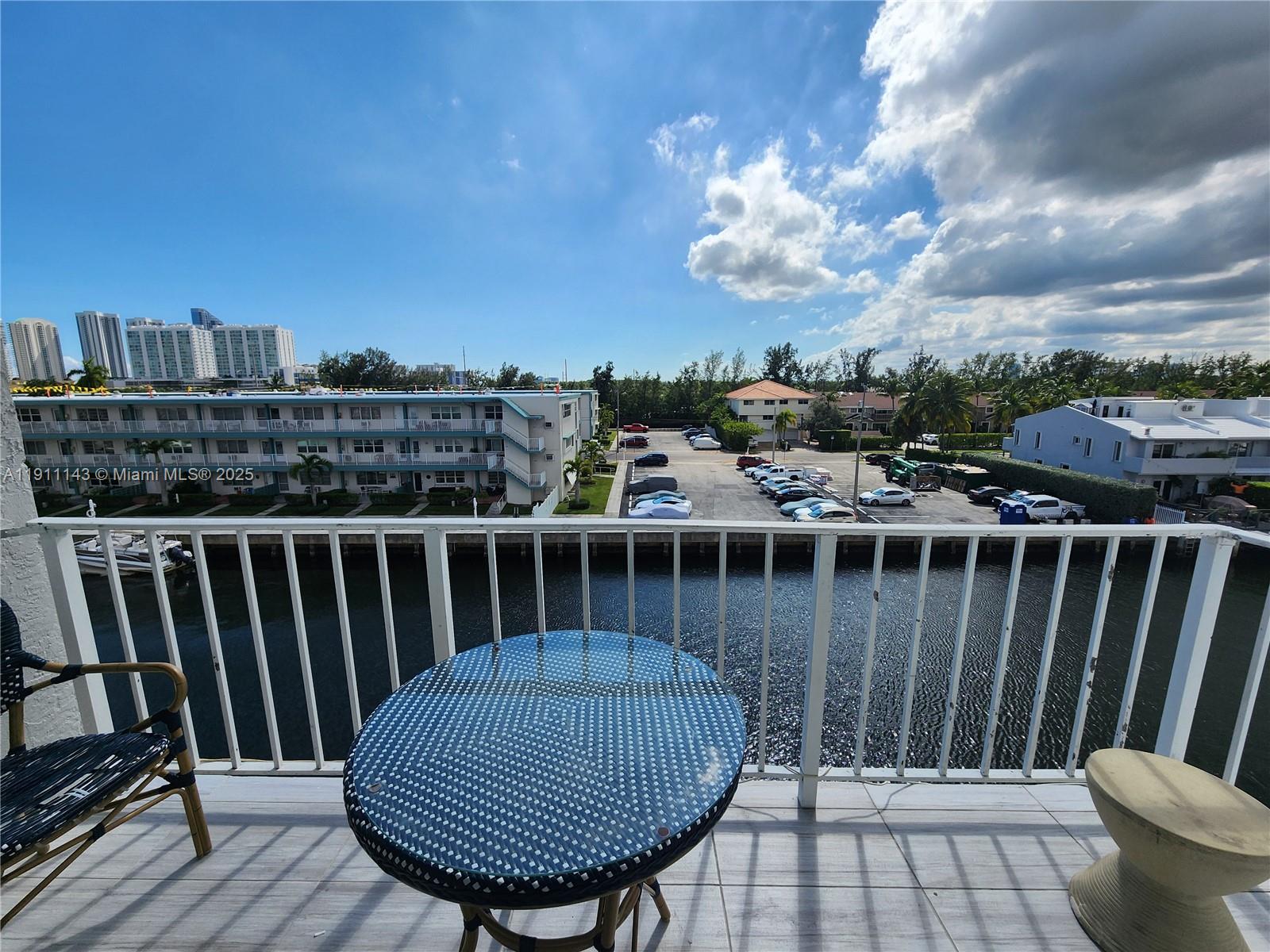 LA MAR BREEZE CONDO - Residential Lease