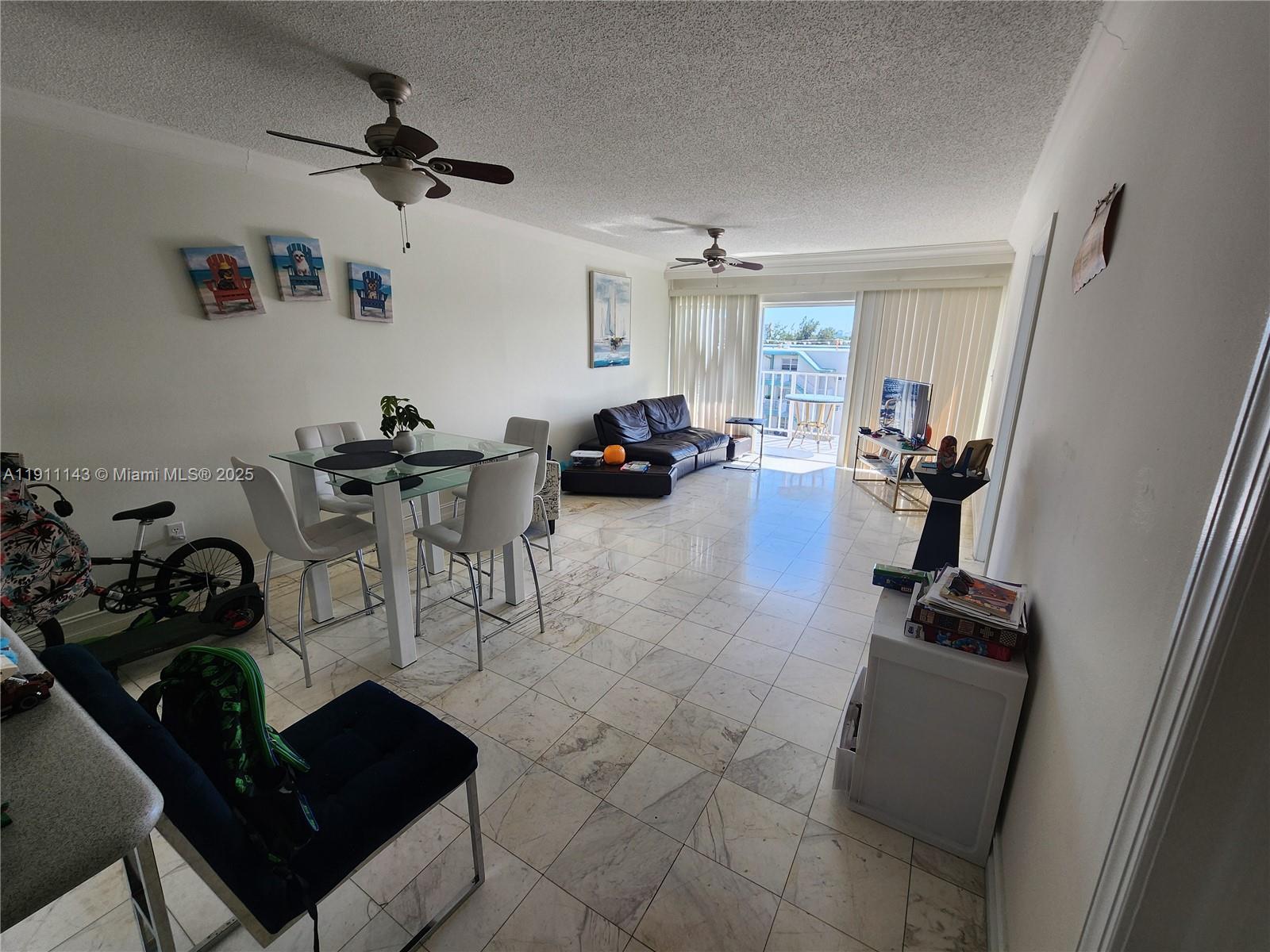 LA MAR BREEZE CONDO - Residential Lease