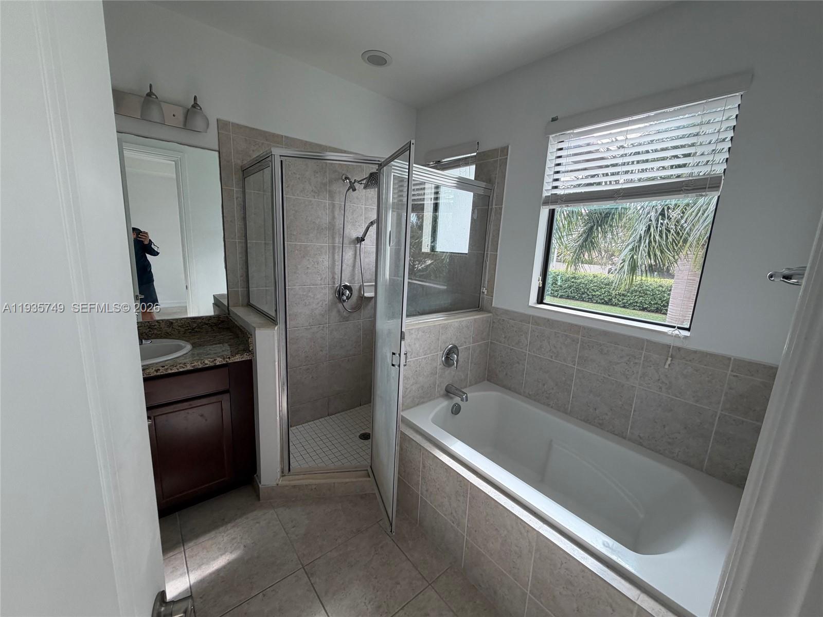 PEMBROKE LAKES SOUTH - Residential