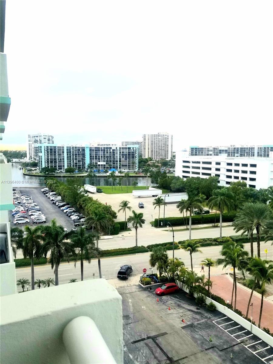 SEA AIR TOWERS CONDO - Residential Lease