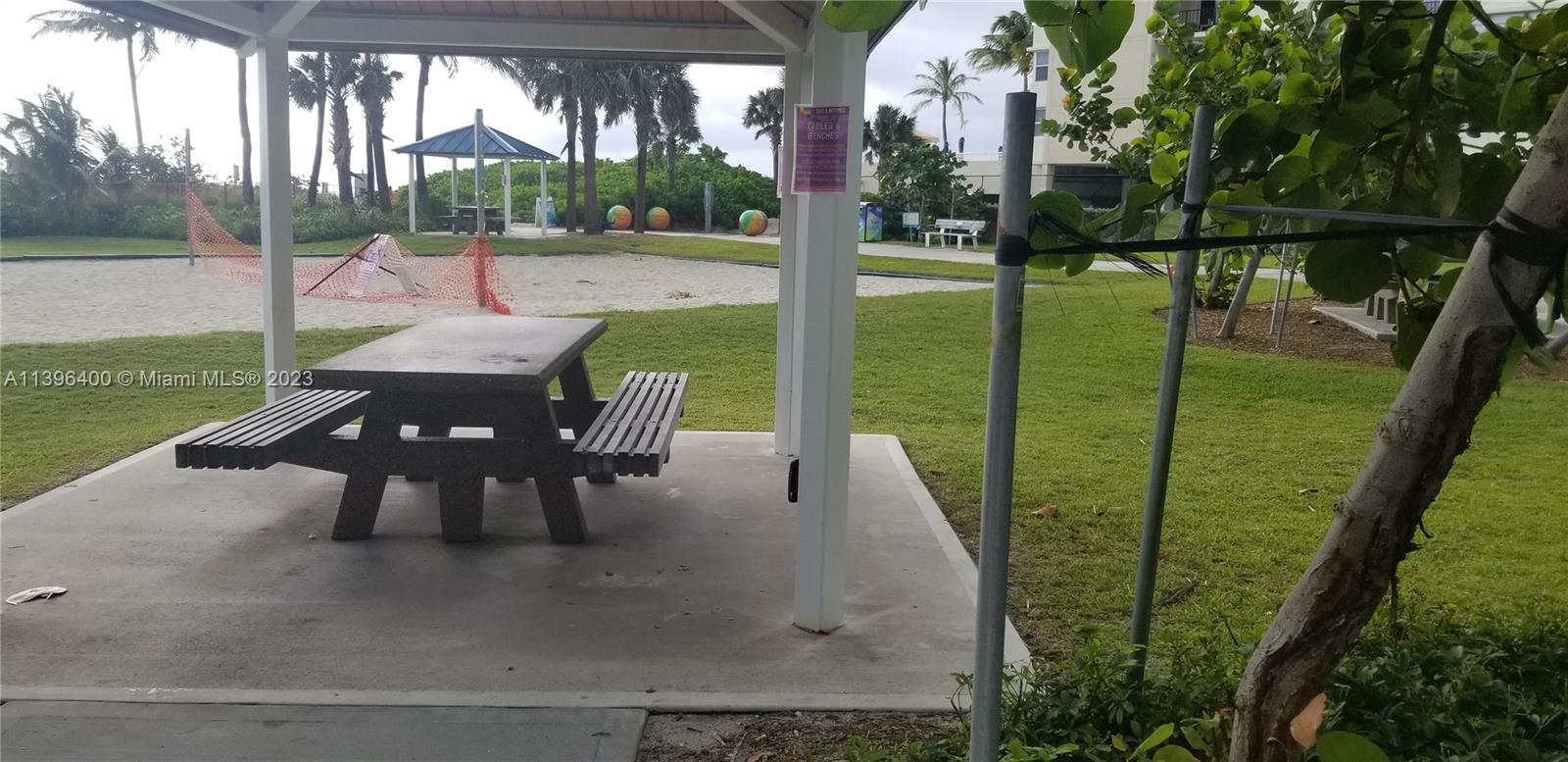 SEA AIR TOWERS CONDO - Residential Lease