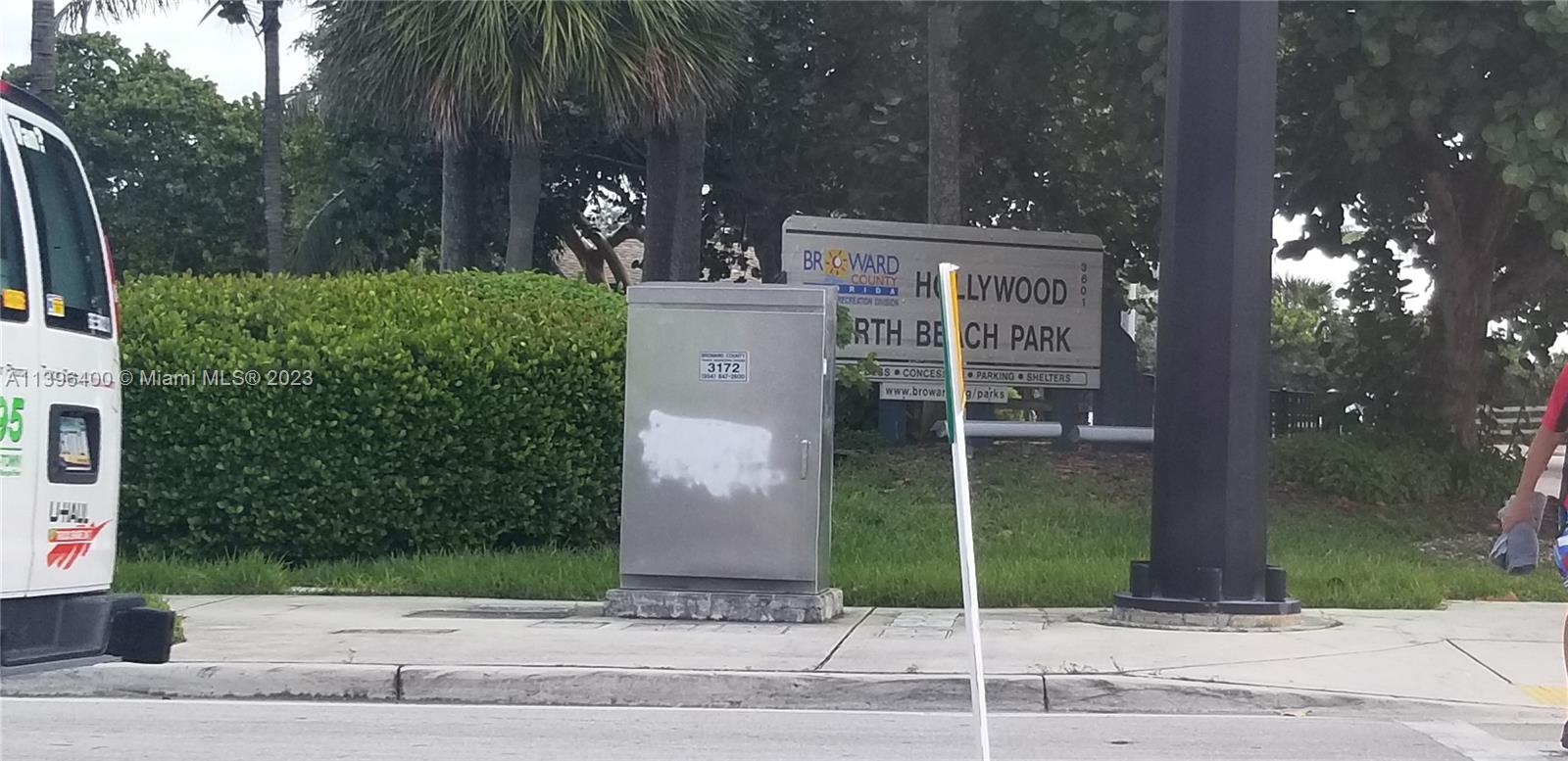 SEA AIR TOWERS CONDO - Residential Lease