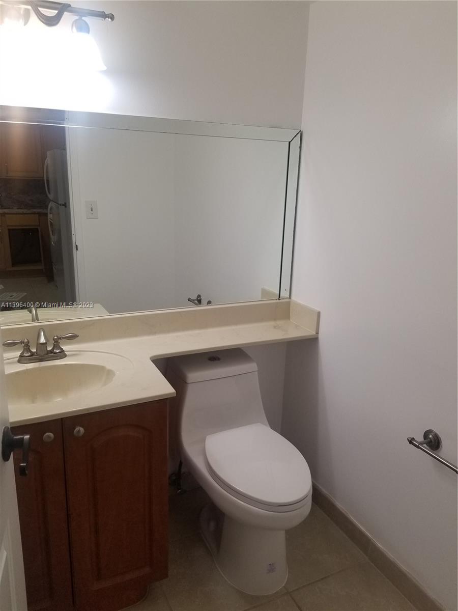 SEA AIR TOWERS CONDO - Residential Lease