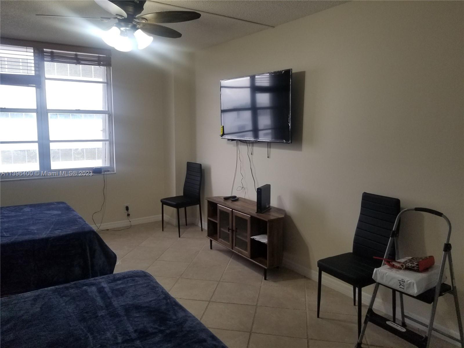 SEA AIR TOWERS CONDO - Residential Lease