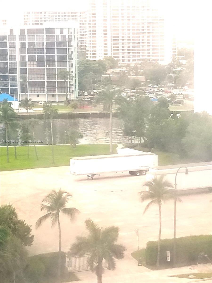 SEA AIR TOWERS CONDO - Residential Lease