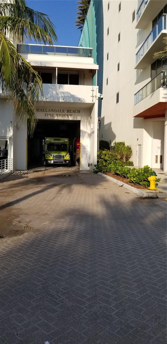 SEA AIR TOWERS CONDO - Residential Lease