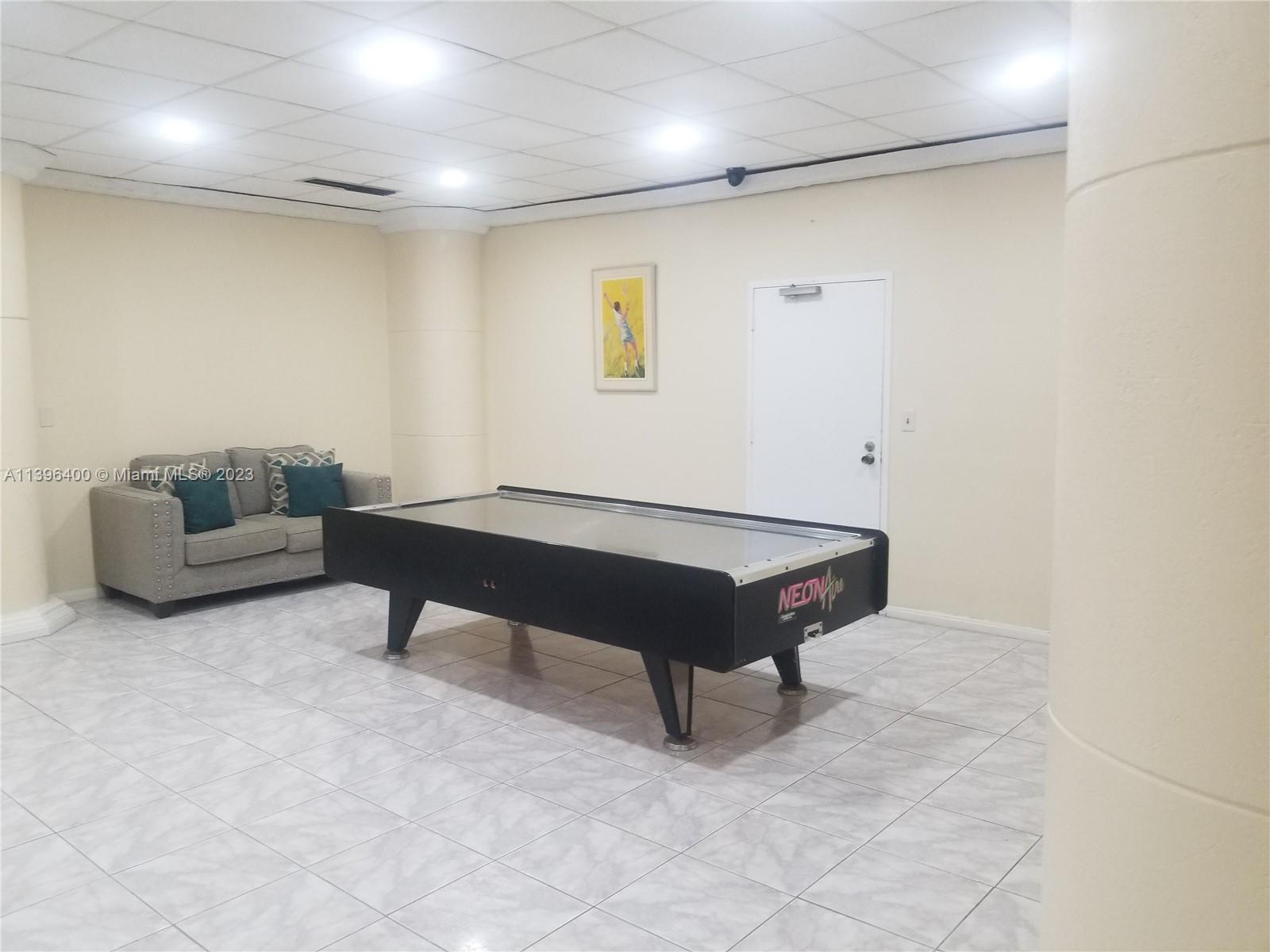 SEA AIR TOWERS CONDO - Residential Lease