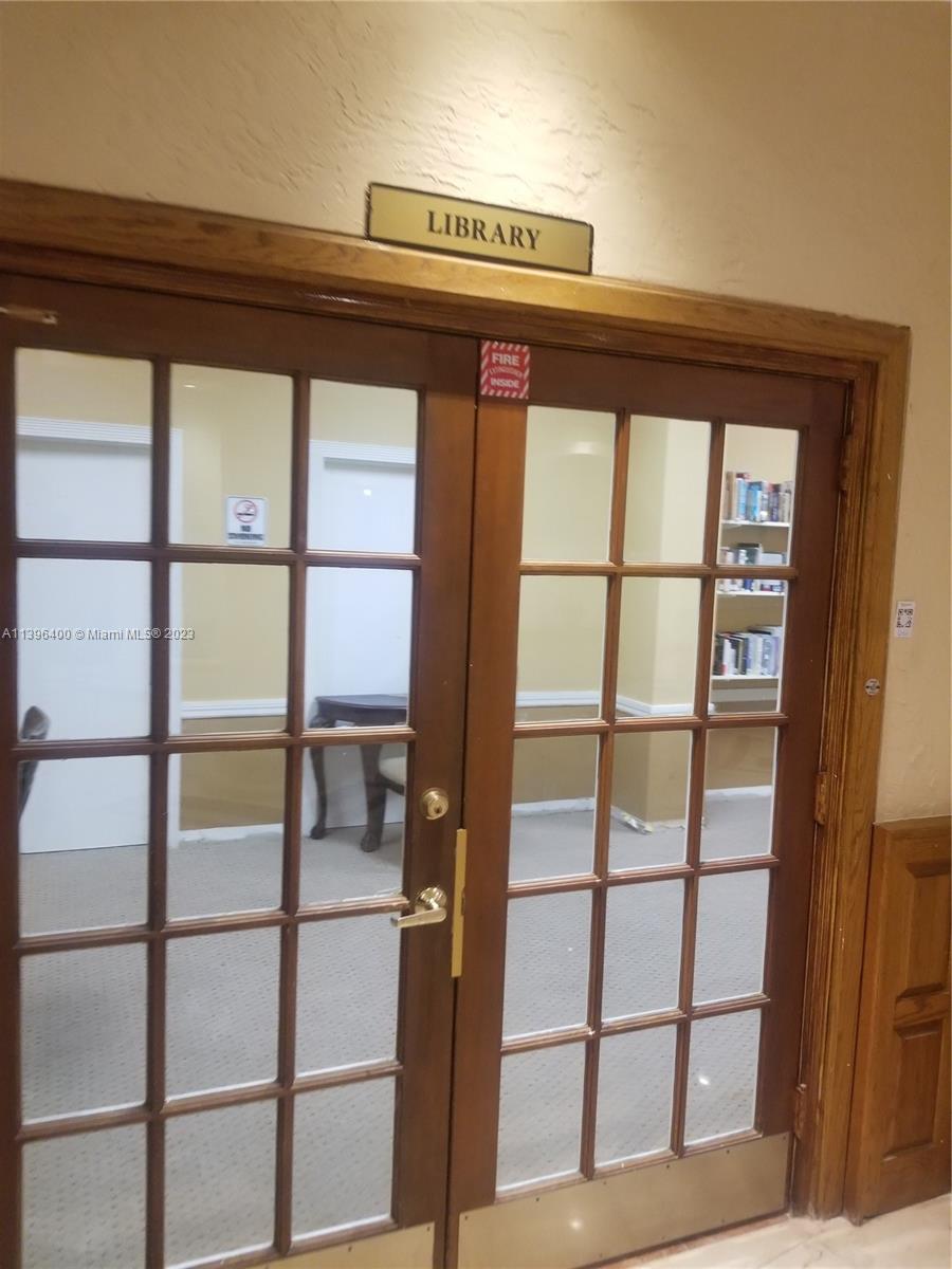 SEA AIR TOWERS CONDO - Residential Lease