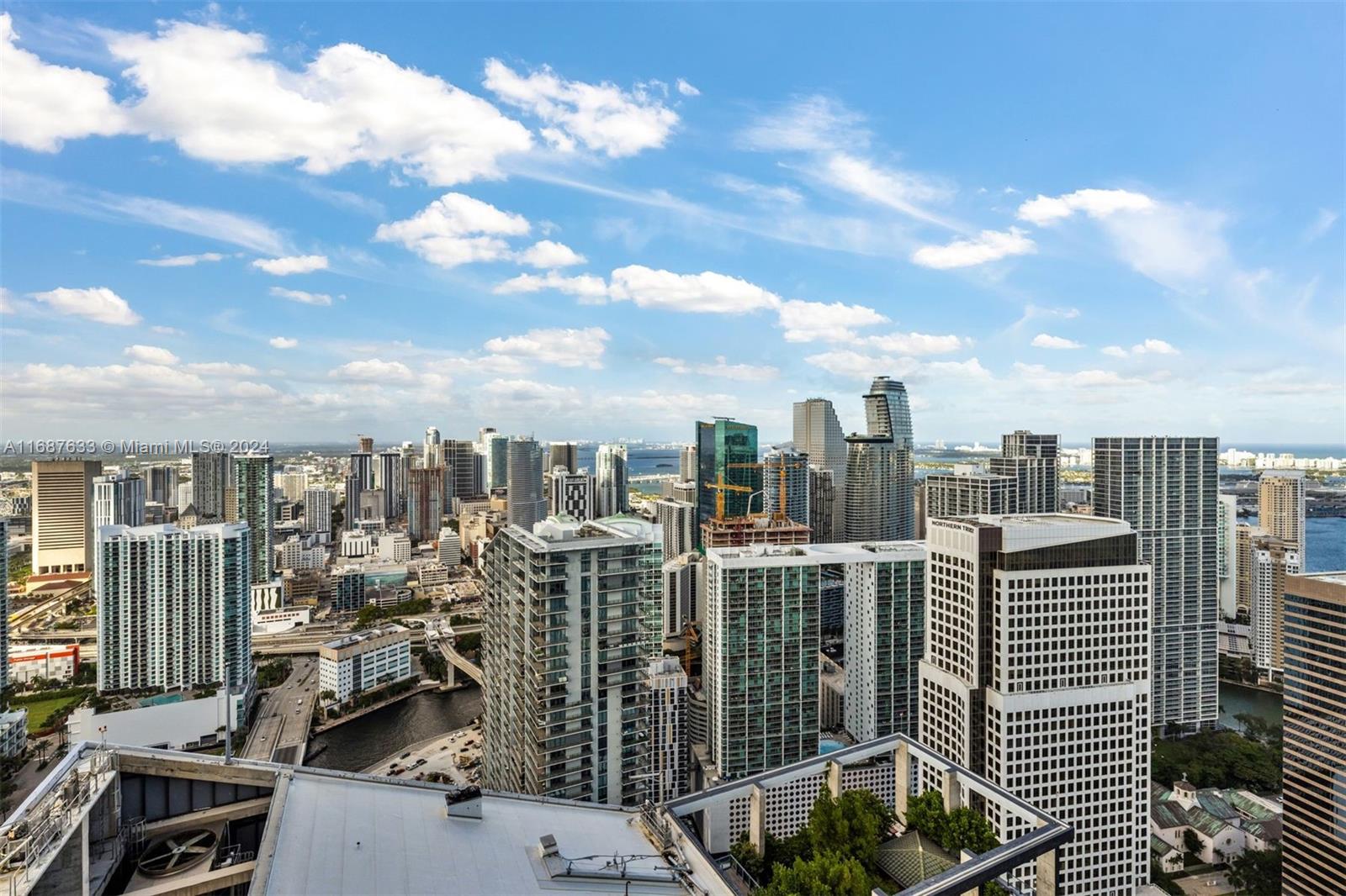 801 SMA RESIDENCES CONDO - Residential