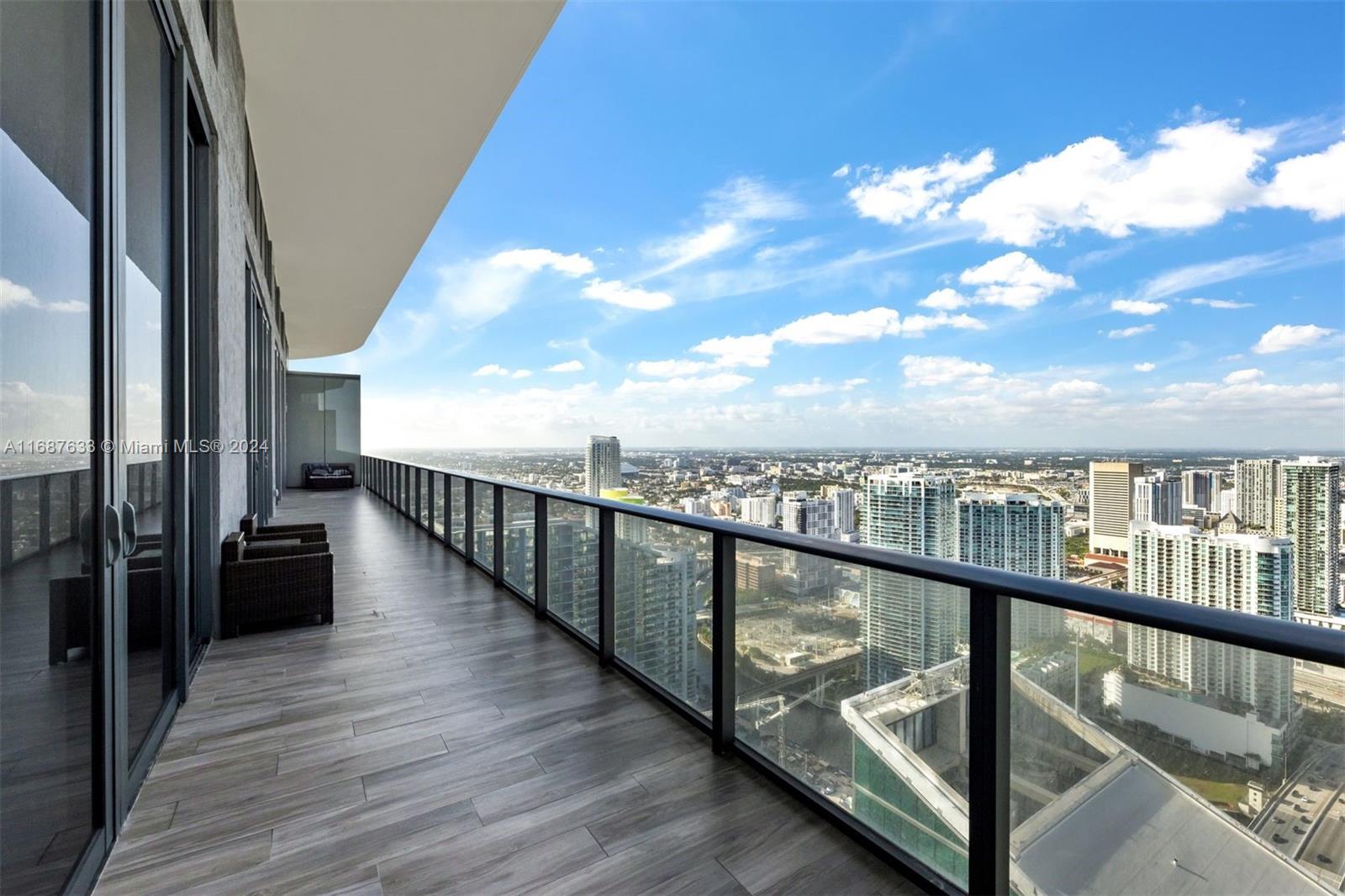 801 SMA RESIDENCES CONDO - Residential
