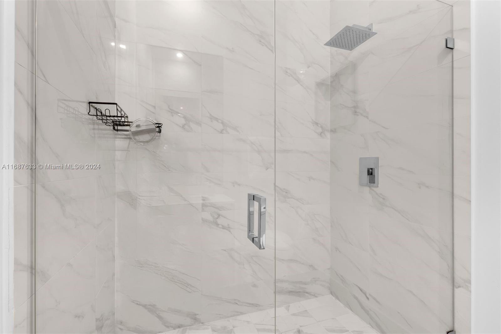 801 SMA RESIDENCES CONDO - Residential
