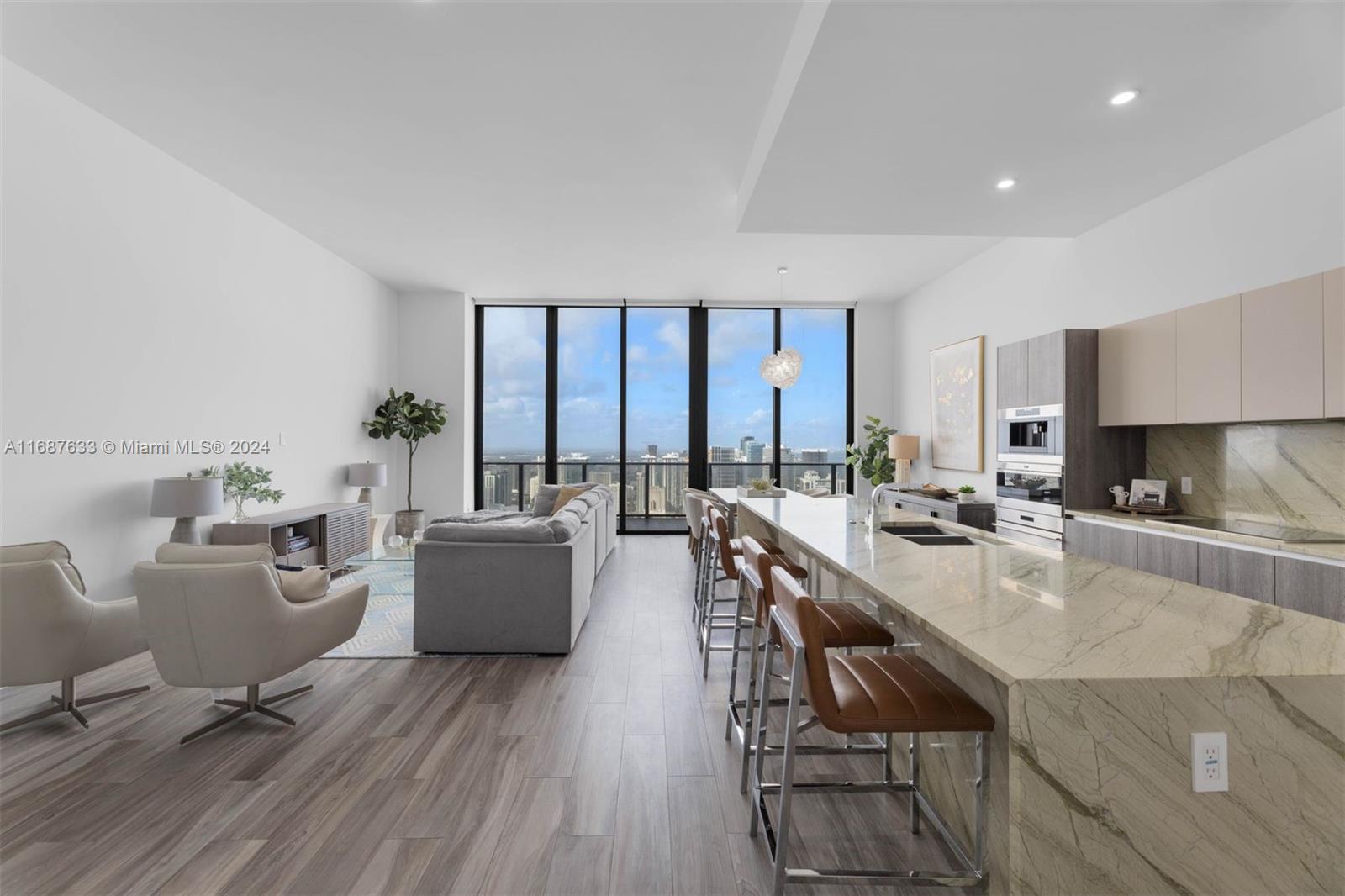 801 SMA RESIDENCES CONDO - Residential