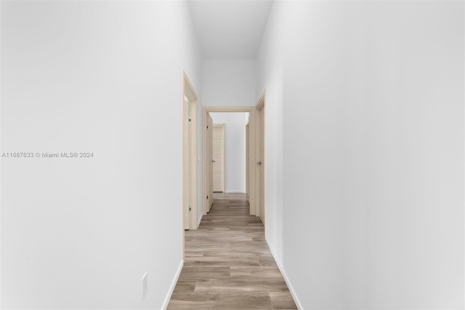 801 SMA RESIDENCES CONDO - Residential