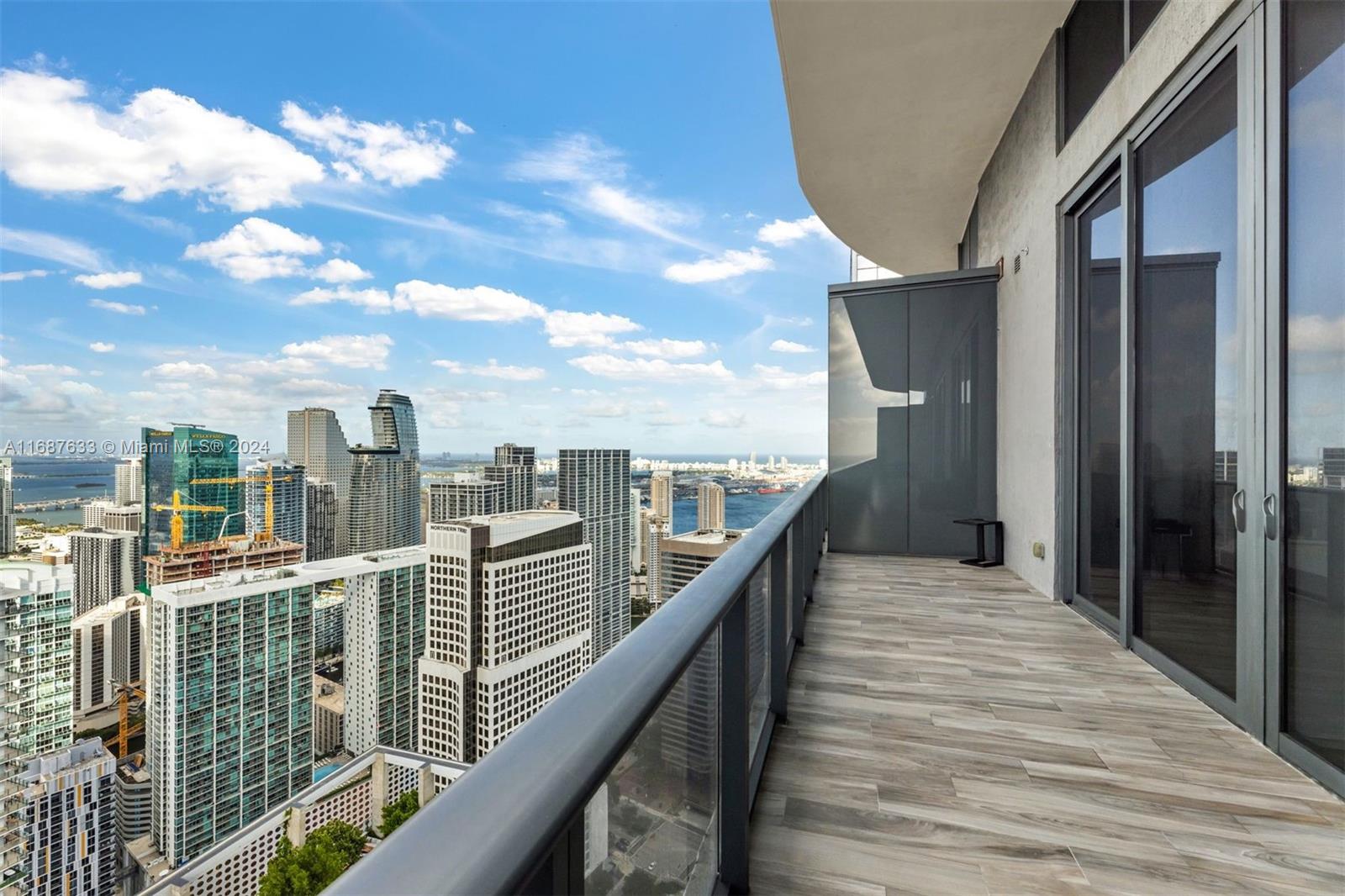 801 SMA RESIDENCES CONDO - Residential
