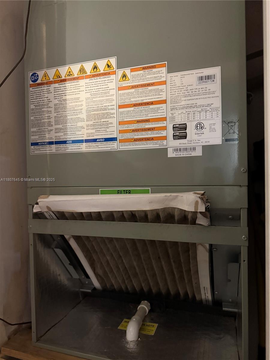 CYPRESS CHASE CONDO NO 7 - Residential