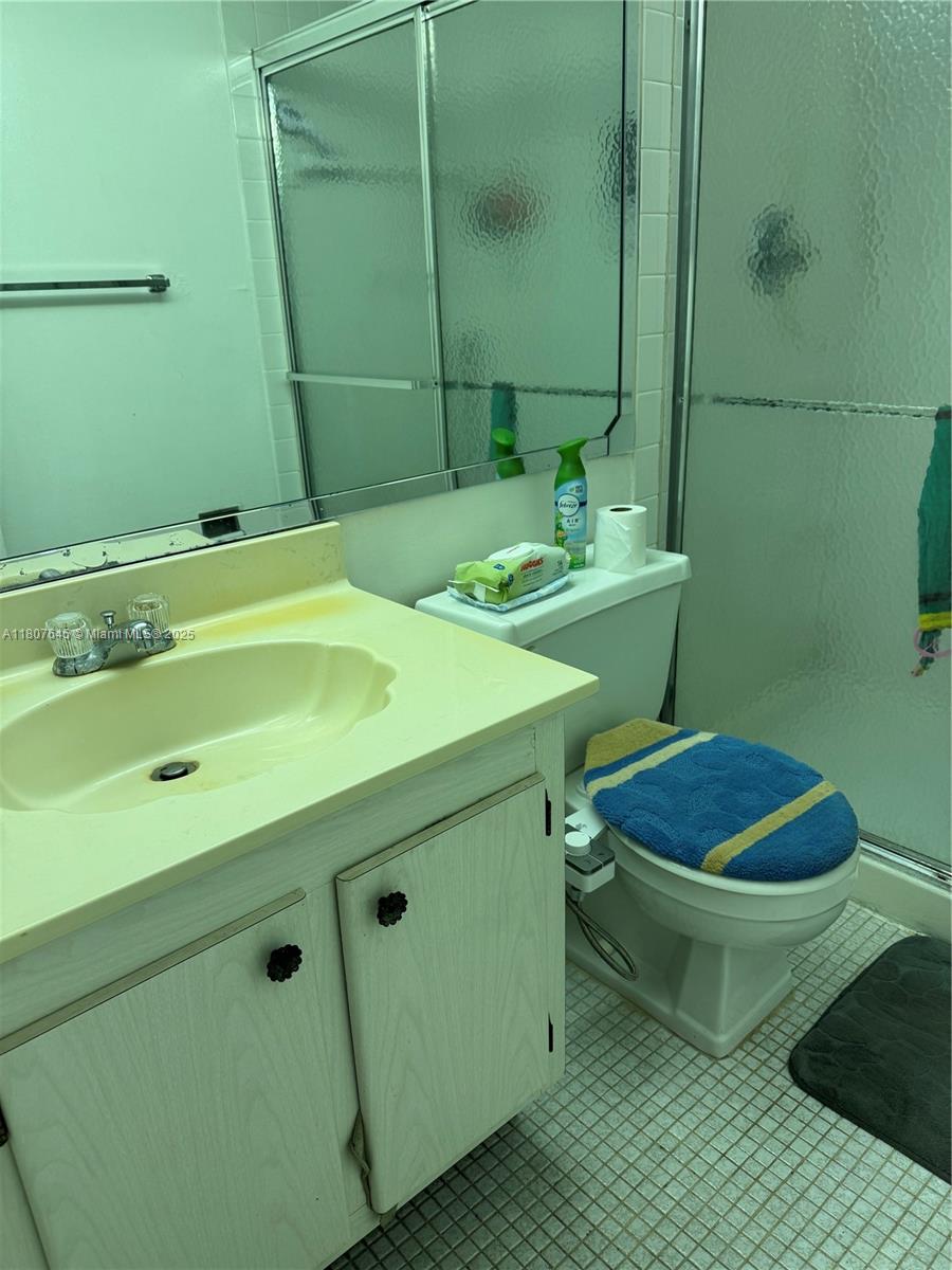 CYPRESS CHASE CONDO NO 7 - Residential