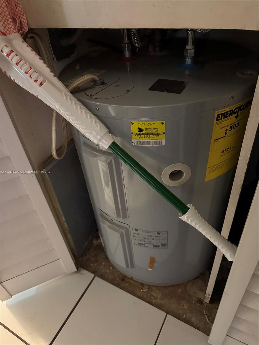 CYPRESS CHASE CONDO NO 7 - Residential