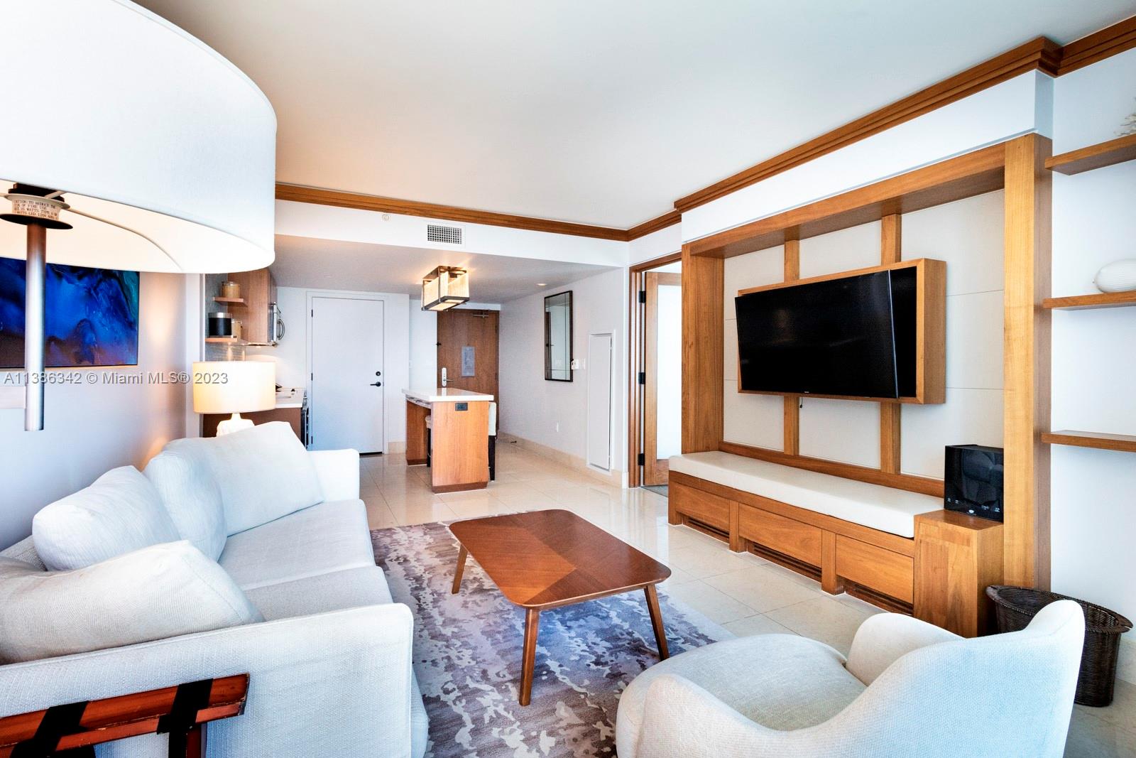 CENTRAL CARILLON BEACH CO - Residential Lease