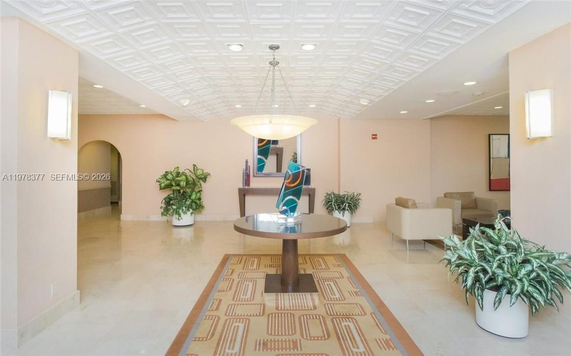 LA MER ESTATES EAST CONDO - Residential Lease