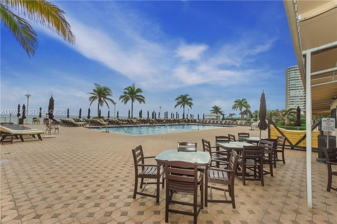 LA MER ESTATES EAST CONDO - Residential Lease