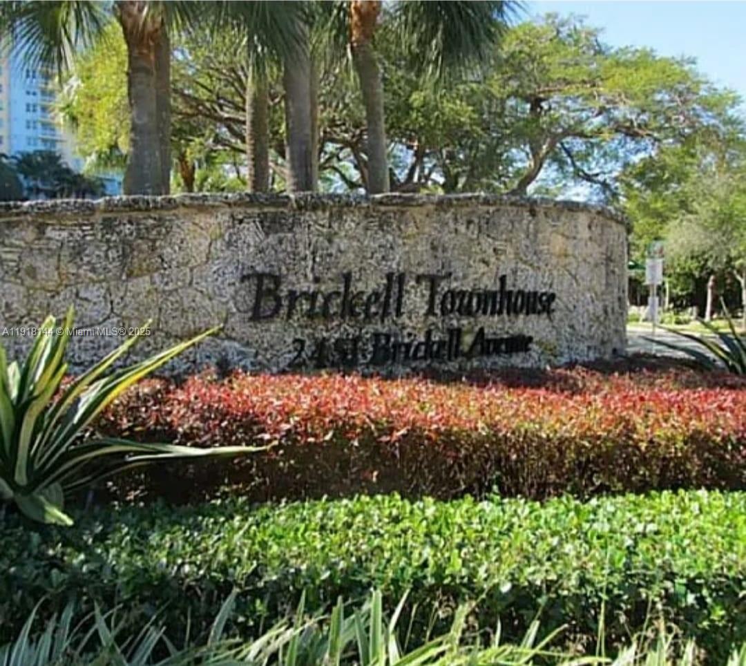 BRICKELL TOWNHOUSE CONDO - Residential