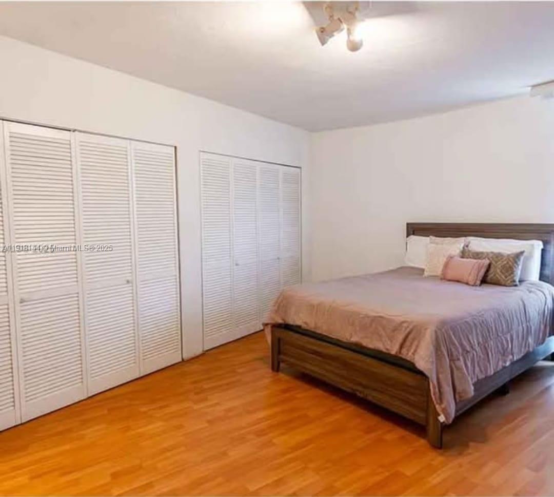 BRICKELL TOWNHOUSE CONDO - Residential