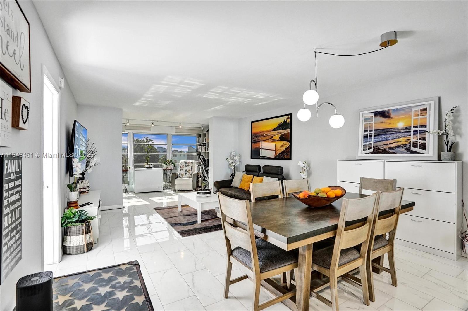 9 OF PALM SPRINGS 2 CONDO - Residential