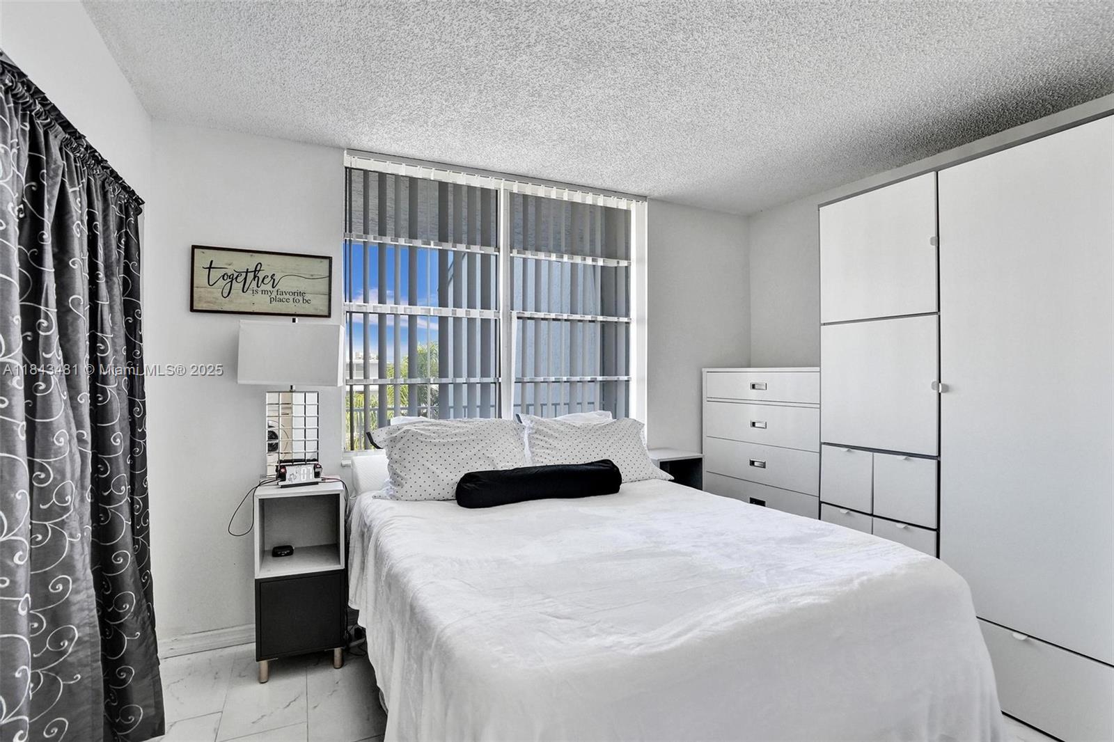 9 OF PALM SPRINGS 2 CONDO - Residential