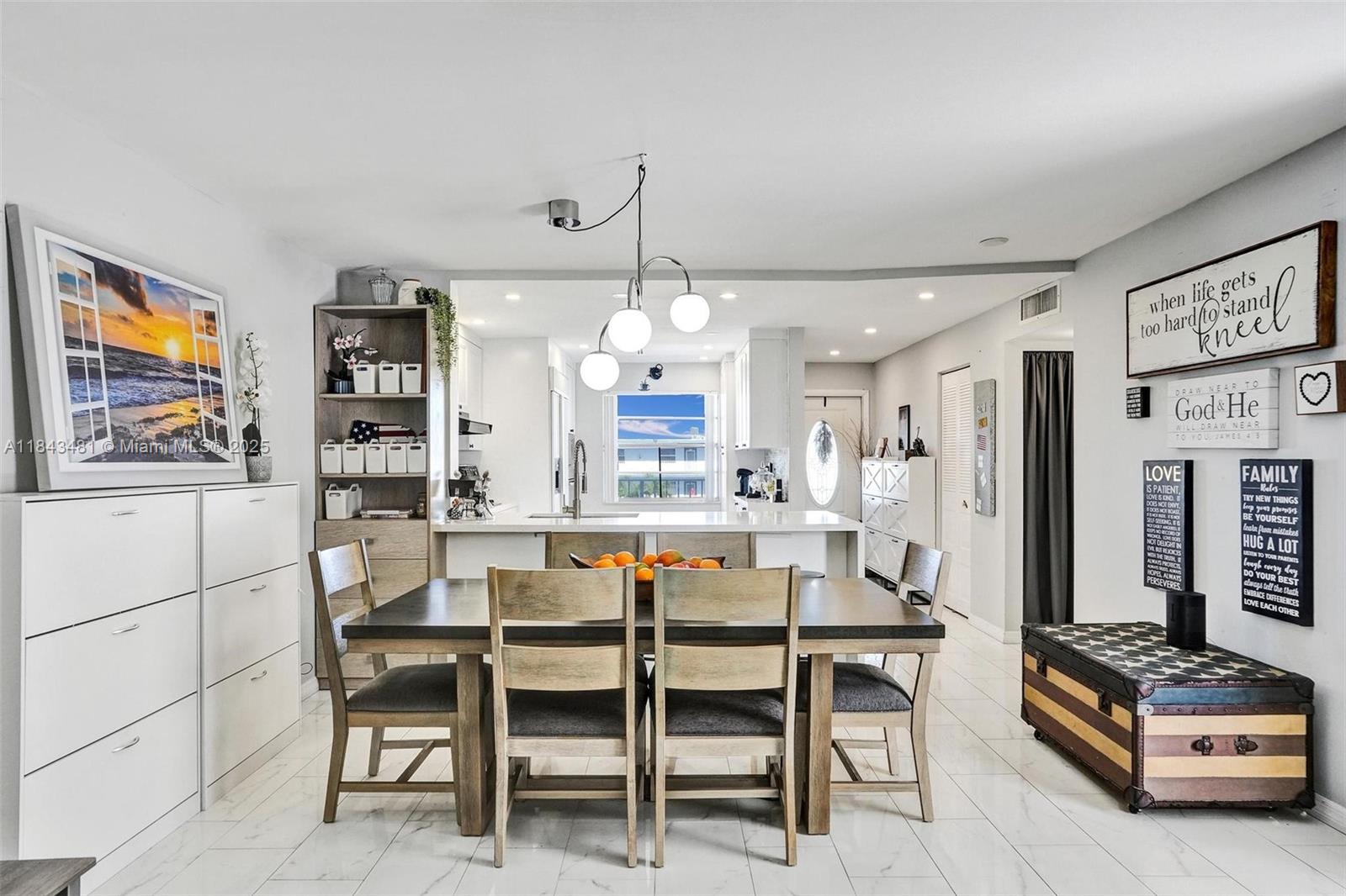 9 OF PALM SPRINGS 2 CONDO - Residential