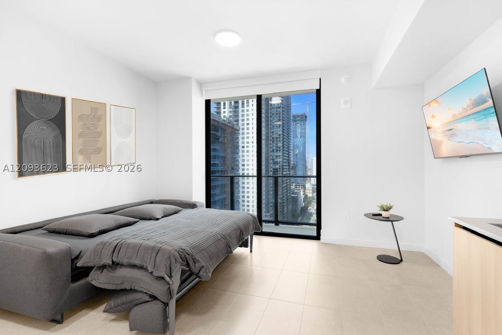 121 NE 5th St 2409