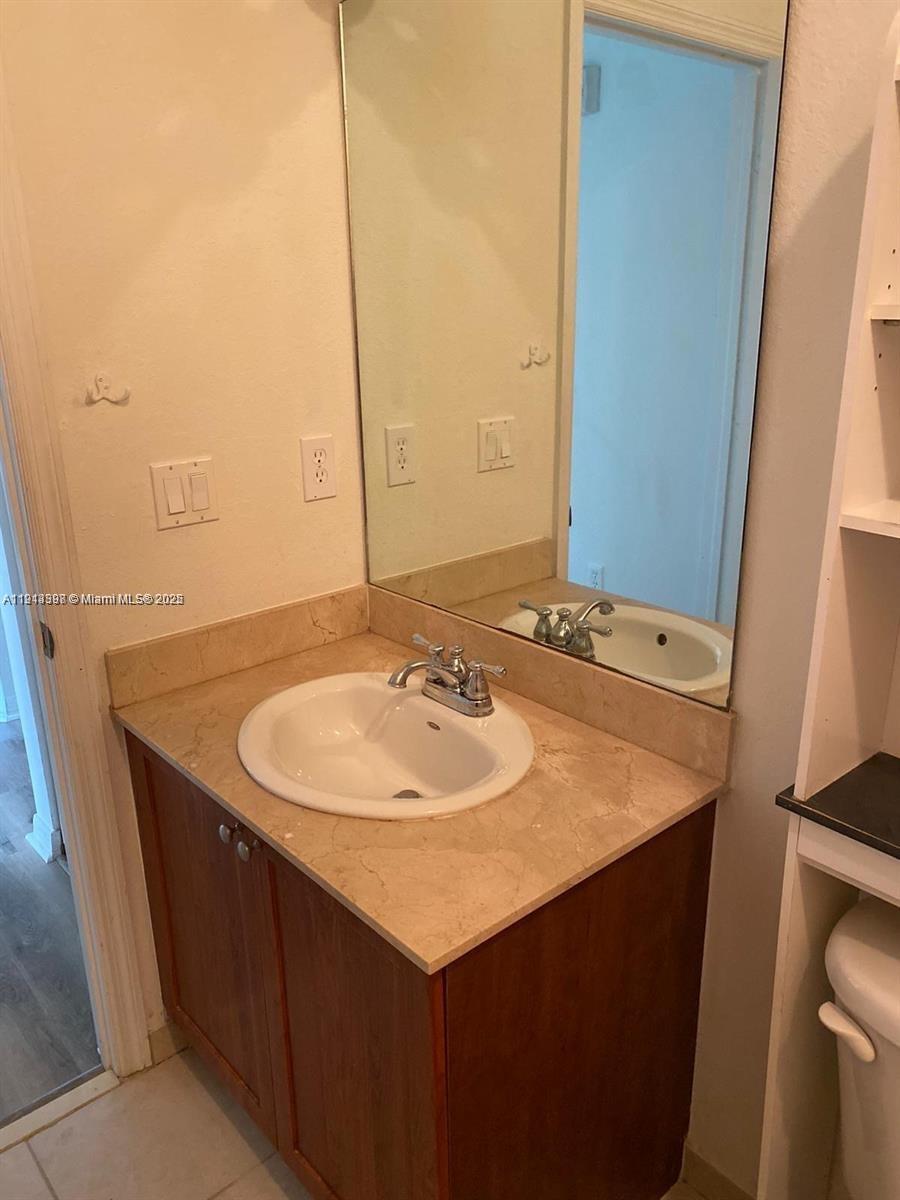 CORONADO AT DORAL I CONDO - Residential Lease