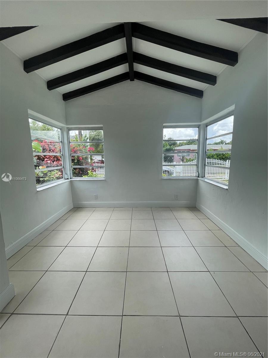 BAYVIEW ACRES - Residential Lease