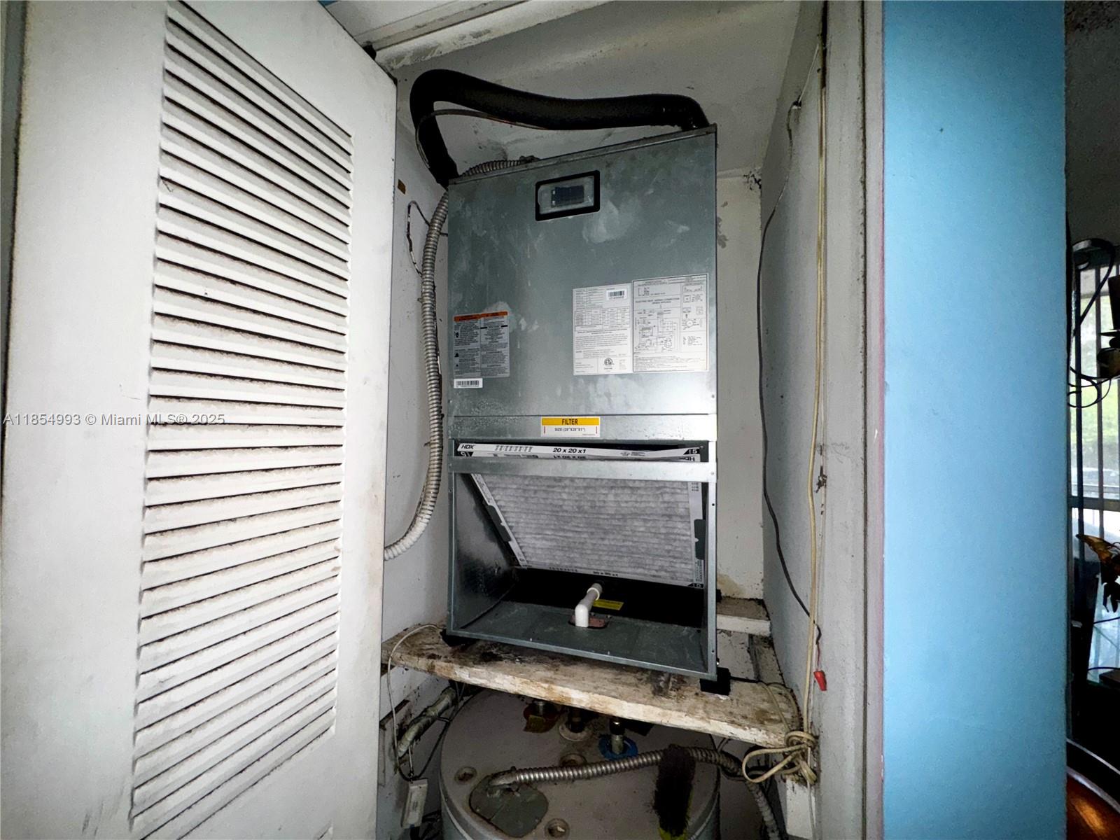 LAS BRISAS@ COUNTRY CLUB - Residential