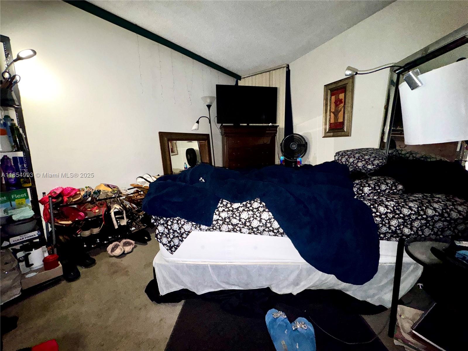 LAS BRISAS@ COUNTRY CLUB - Residential